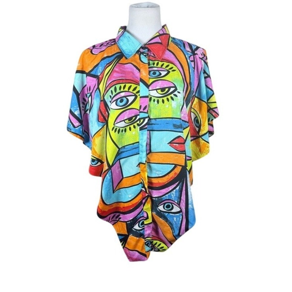 Live 4 Truth Womens 2X‎ Abstract Face Art Print Button Down Handkerchief Hem Top